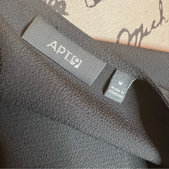 ($36) Apt 9 NWT black ruffle bottom top - Picture 5 of 7